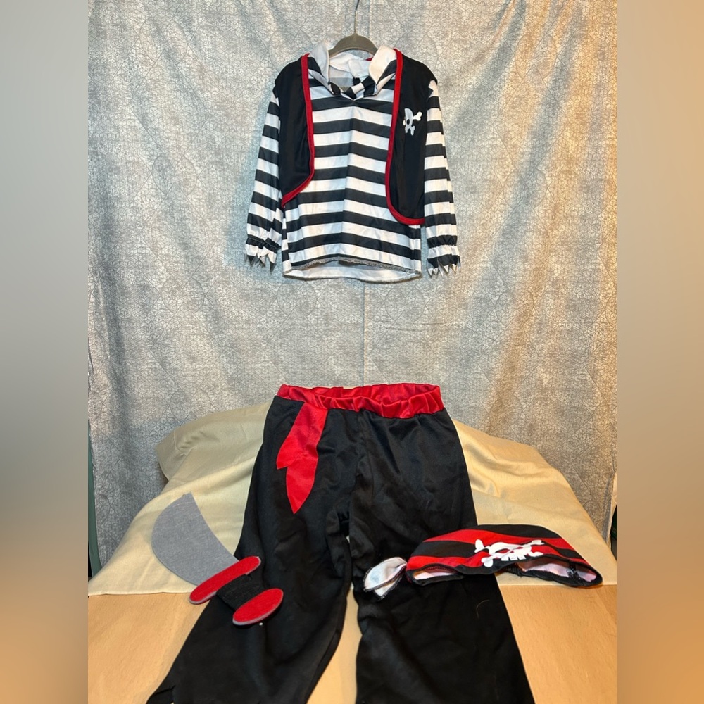 Spooktakular Creations | Baby Pirate Costume | 18-24 mo - Picture 4 of 13